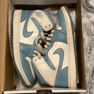 Nike Air Jordan 1 Retro Mid OG Blue White Sneakers